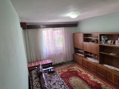 Apartament 3 camere de vanzare in Campina