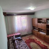 Apartament 3 camere de vanzare in Campina